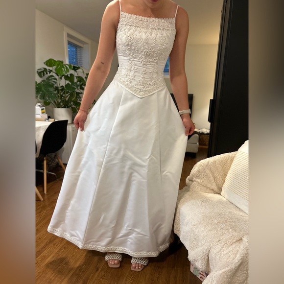 Vintage Ginza Collection Wedding dress - Picture 10 of 14